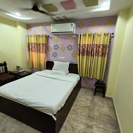 Hotel Gokul Palace Удайпур Экстерьер фото